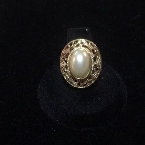 Fashion ring